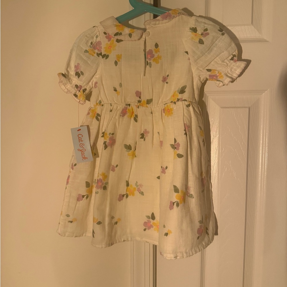NWT Cat and Jack Floral White Girls Dress Size 3T - Picture 4 of 9